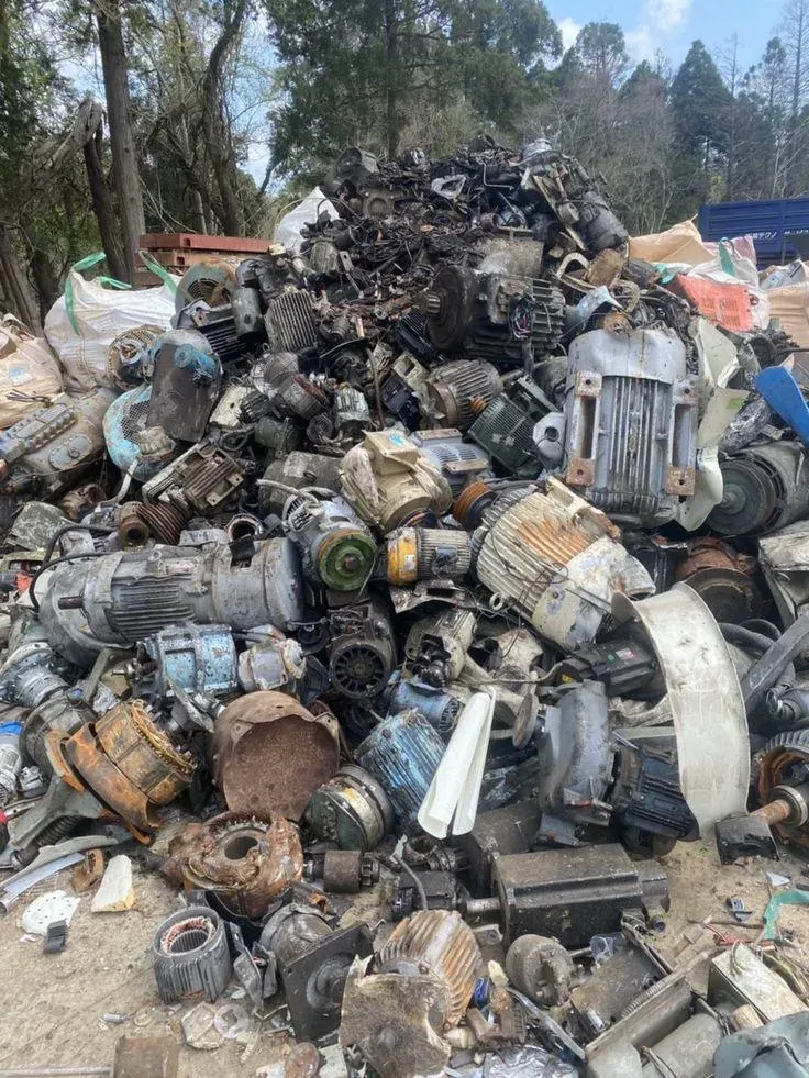Fabrika ve makine söküm çalışması